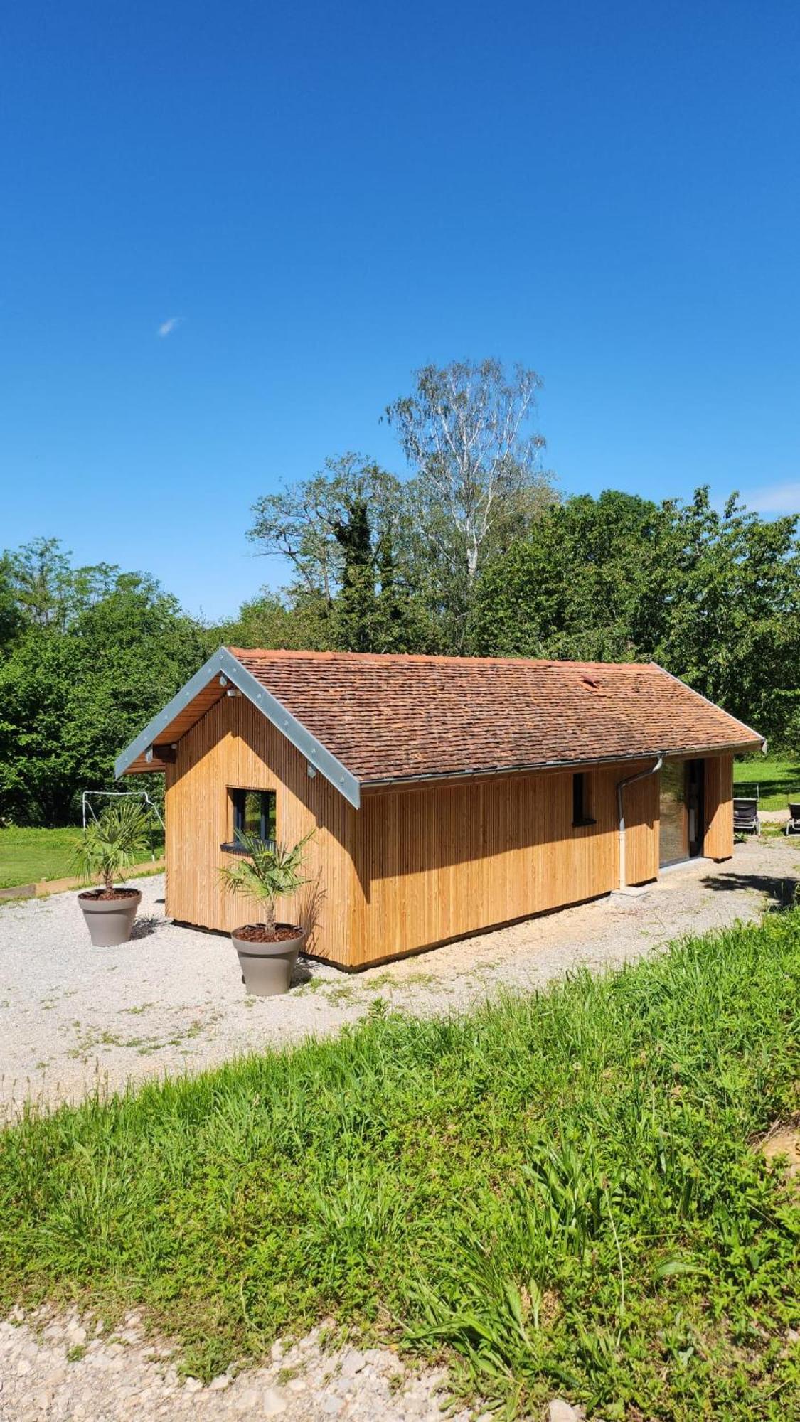 Lodge Du Chateau De Feschaux Villeneuve-sous-Pymont Exterior photo