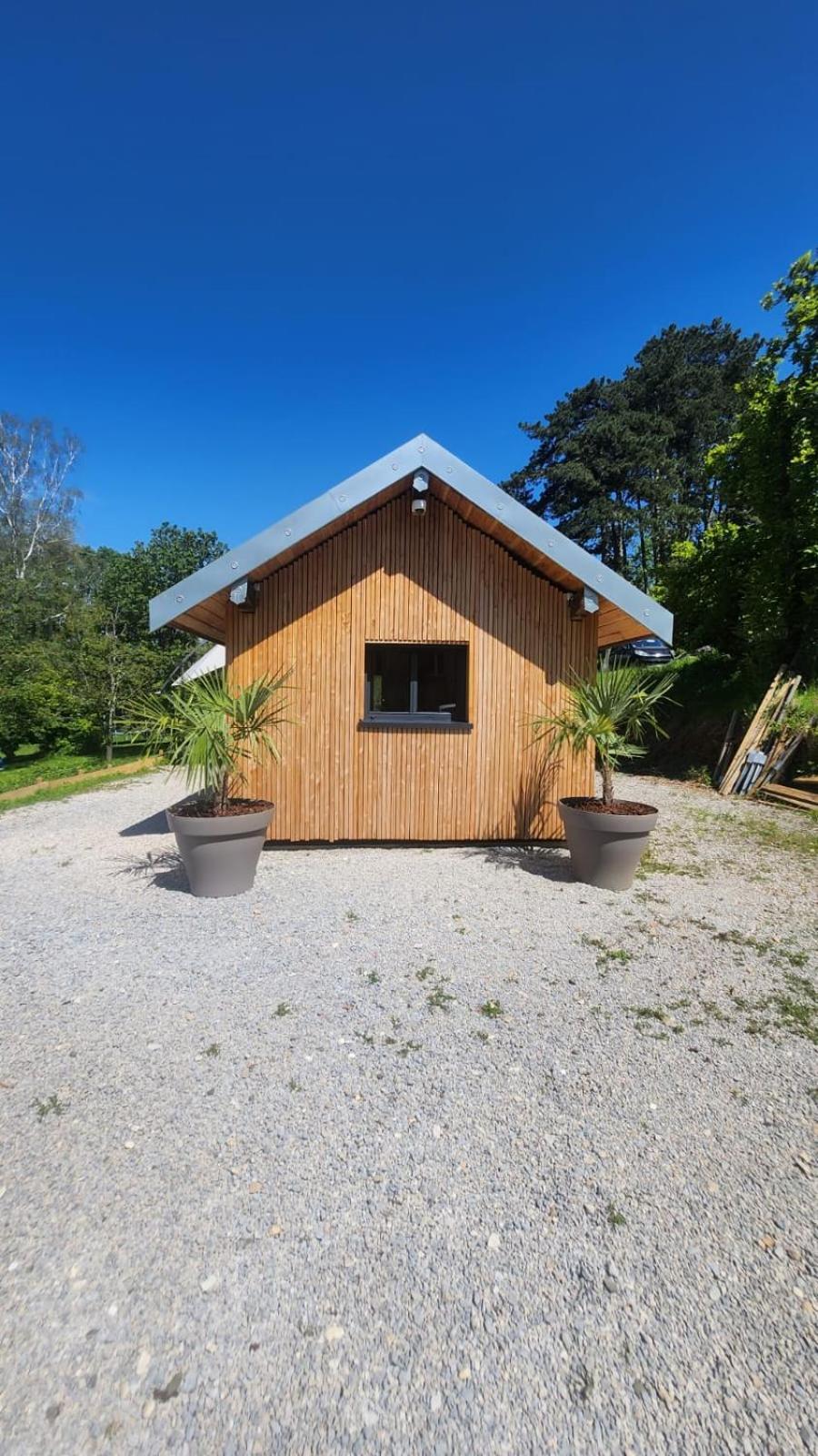 Lodge Du Chateau De Feschaux Villeneuve-sous-Pymont Exterior photo