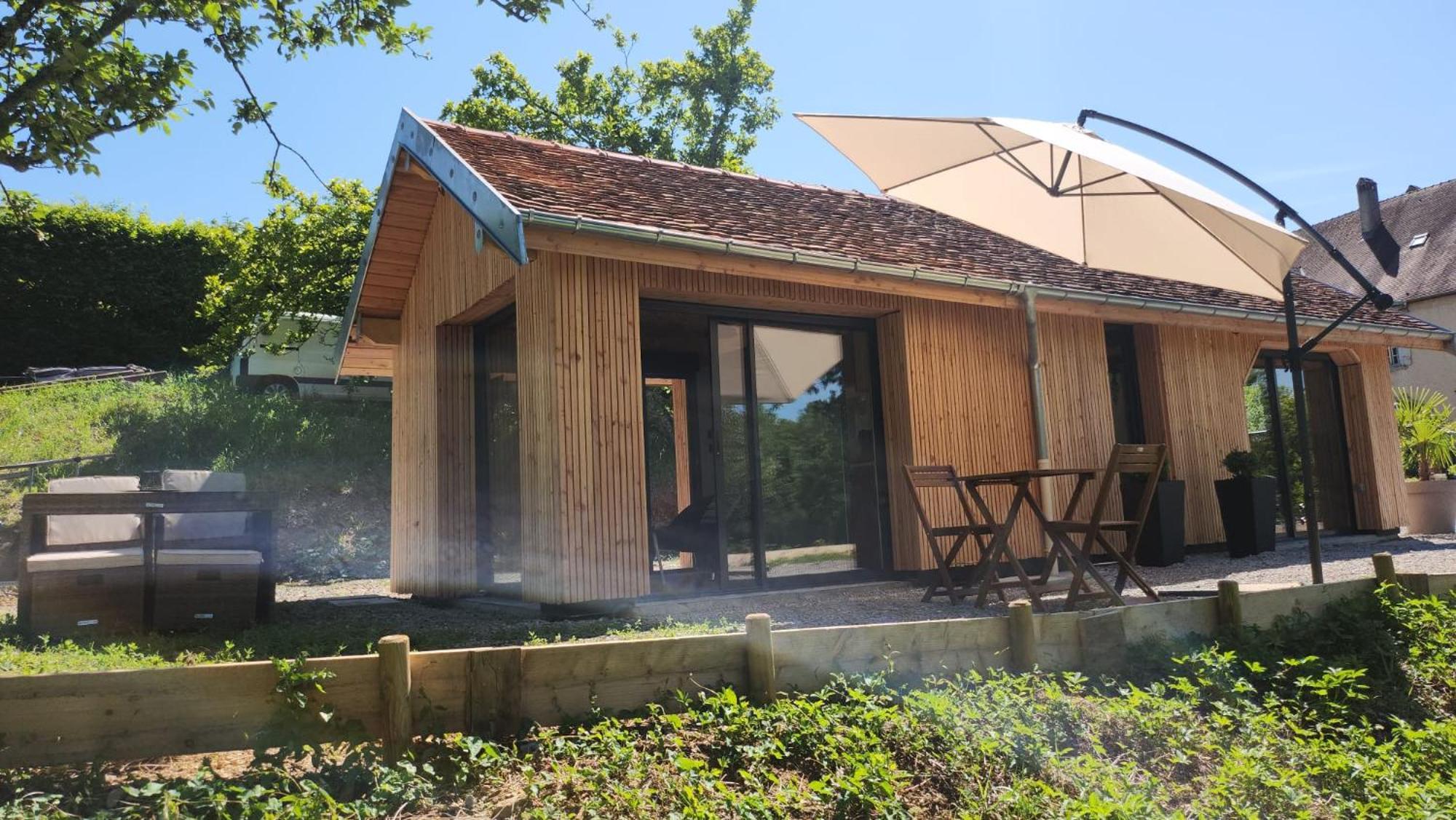 Lodge Du Chateau De Feschaux Villeneuve-sous-Pymont Exterior photo